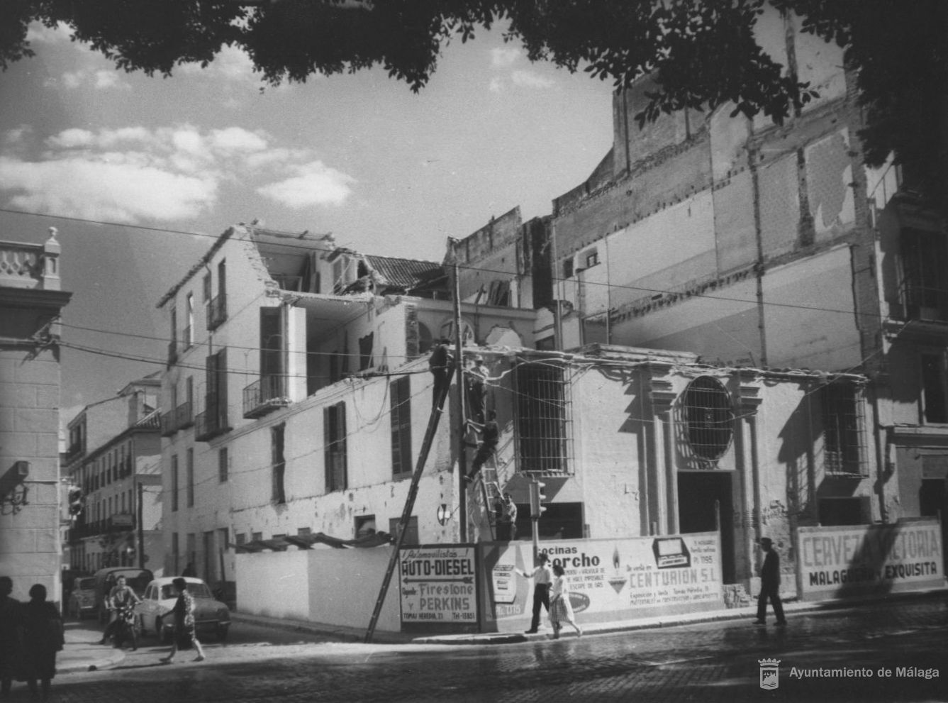 Derribo de Edificio para construcción de la Iglesia Stella Maris. Año 1950